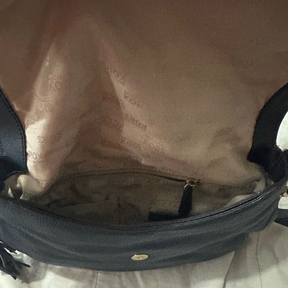 Michael Kors navy leather purse - Picture 4 of 6